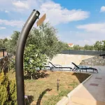 My Dalmatia - Nekic With Private Swimming Pool And Sea View * 마슬레니차