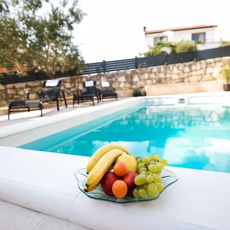 My Dalmatia - Nekic With Private Swimming Pool And Sea View Maslenica