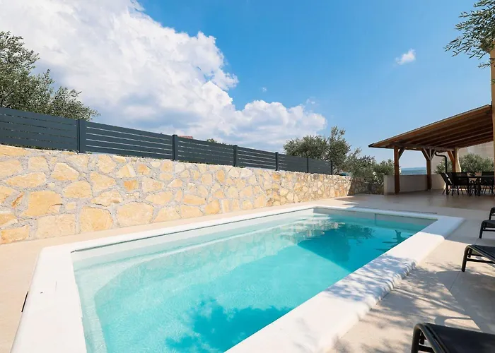 My Dalmatia - Nekic With Private Swimming Pool And Sea View 펜션 마슬레니차